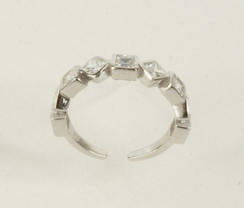 Sterling Silver/CZ Square/Diamond Shape Toe Ring